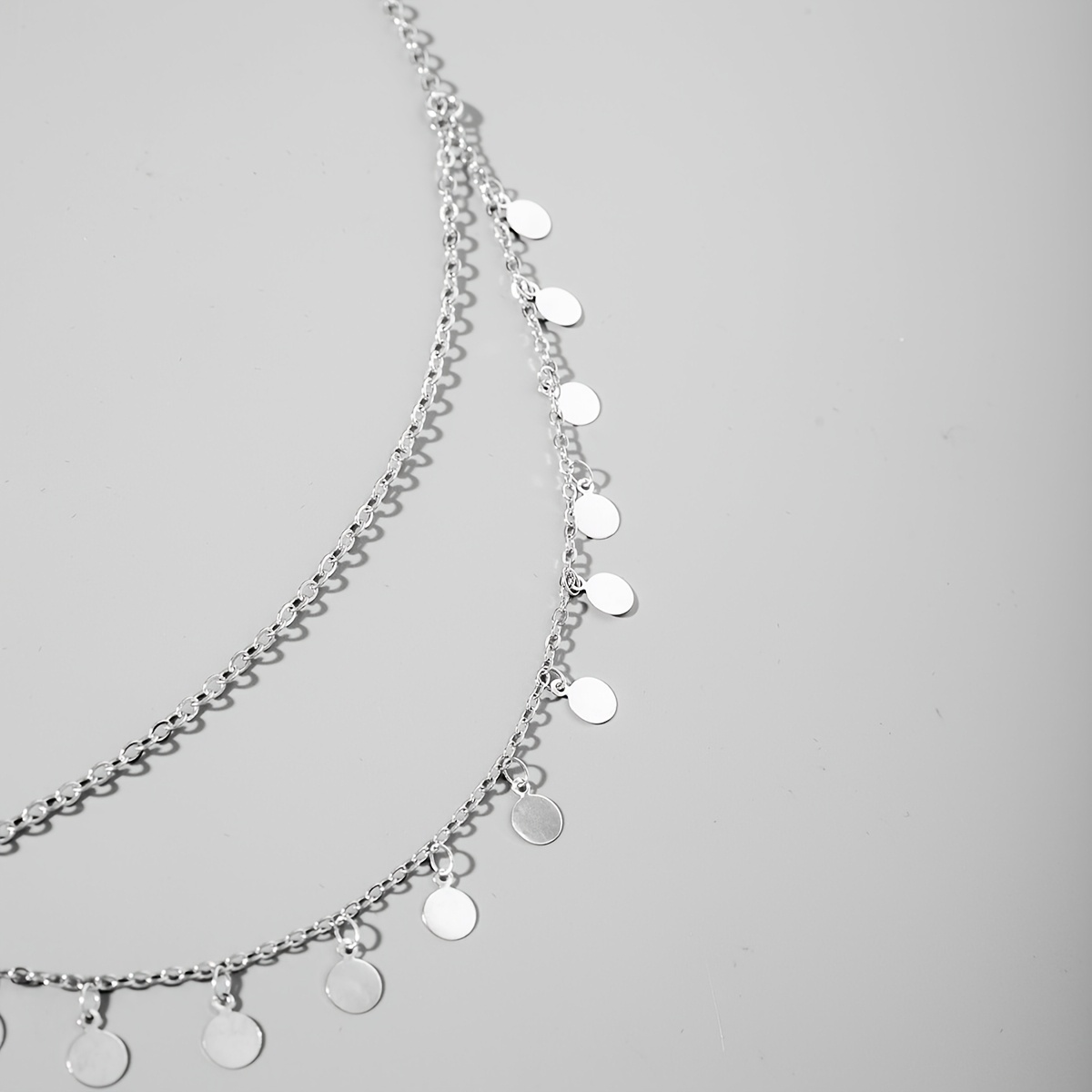 Elegant Metal Round Disc Tassel Head Chain